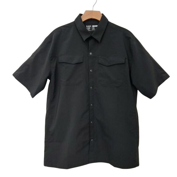 5.11 Tactical Shirt Mens Medium Black Breathable Short Sleeve Lightweight Work - Picture 1 of 10